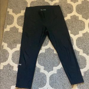 Under Armour workout leggings.  Ankle length.  XL.